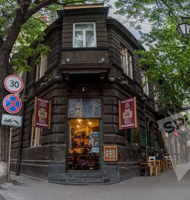 “Живые призраки старого Еревана”: Абовяна 3/1