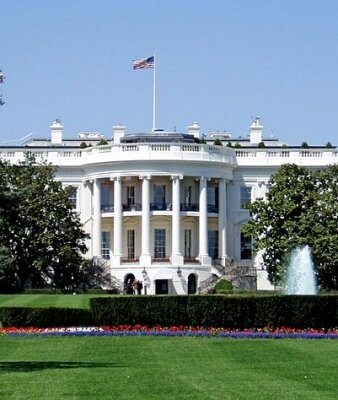 ТРИ АРМЯНИНА, ПОВЛИЯВШИЕ НА ХОД ИСТОРИИ США